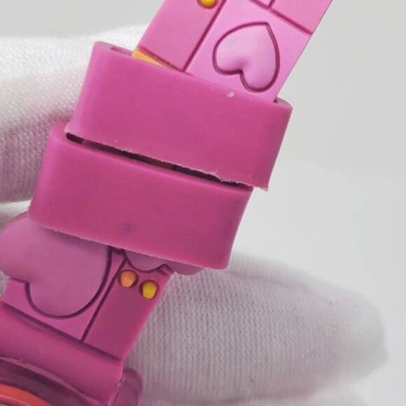 Vintage Disney Minnie Mouse Pink Hearts Watch - Picture 8 of 13